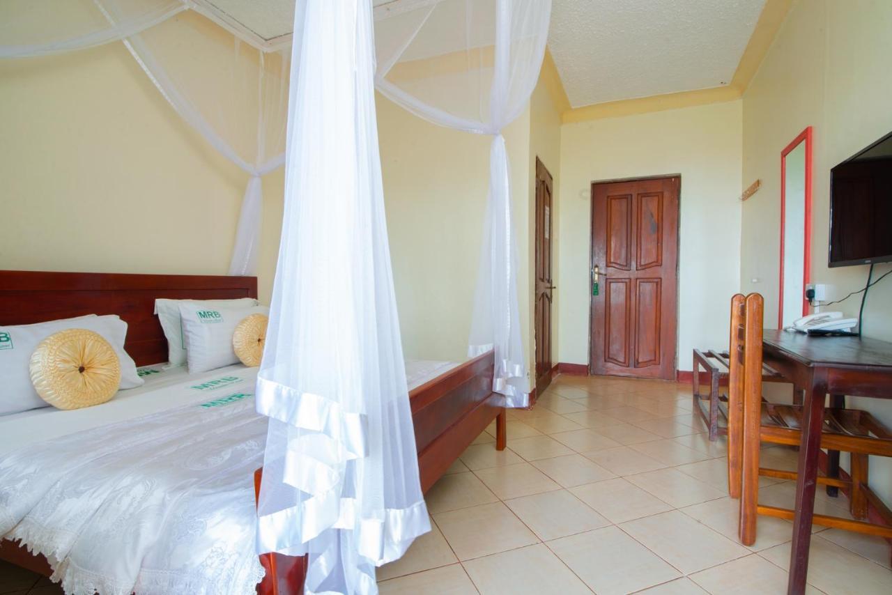 Mirembe Resort Beach Hotel Ssese Kalangala Exterior foto