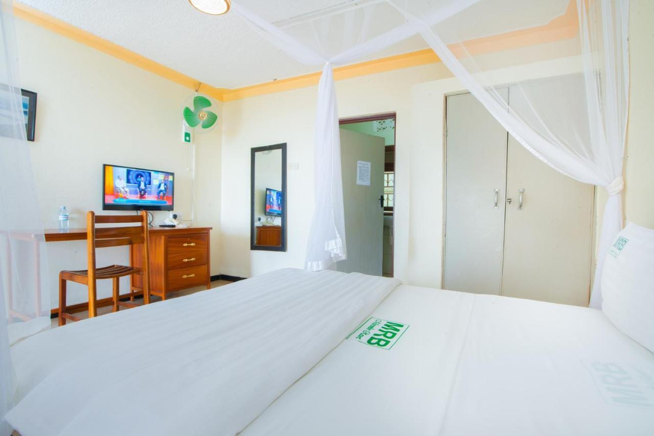 Mirembe Resort Beach Hotel Ssese Kalangala Exterior foto