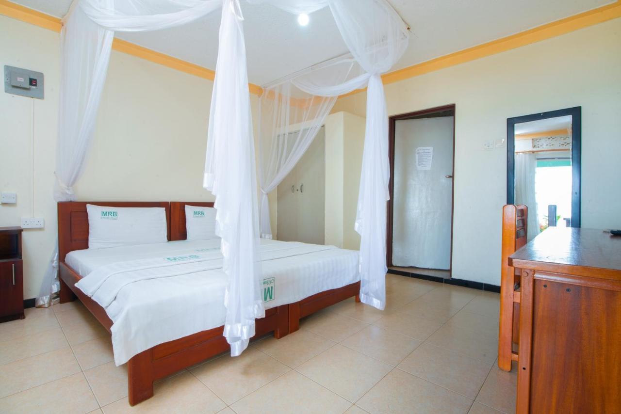 Mirembe Resort Beach Hotel Ssese Kalangala Exterior foto